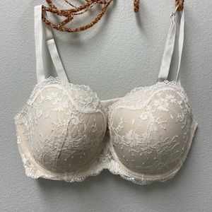 Victoria’s Secret Dream Angels Lace Bra